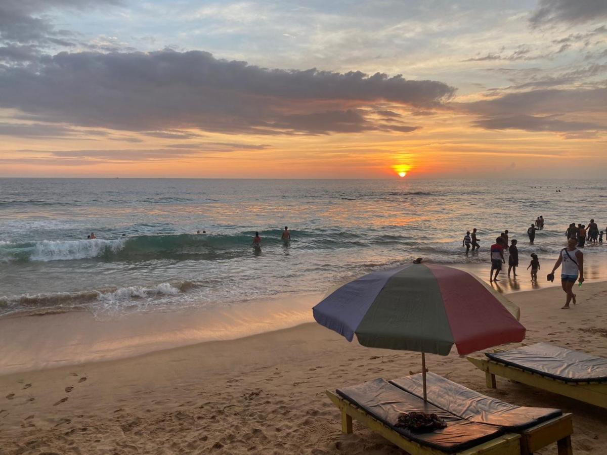 Hansa Surf Hotel هيكادوفا المظهر الخارجي الصورة