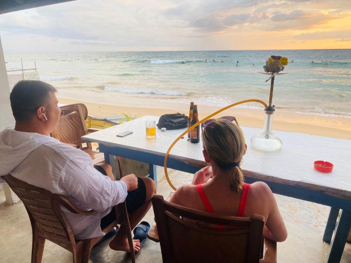 Hansa Surf Hotel هيكادوفا المظهر الخارجي الصورة