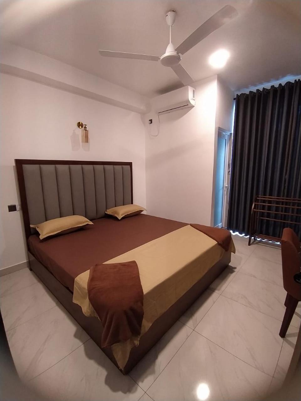 Hansa Surf Hotel هيكادوفا المظهر الخارجي الصورة