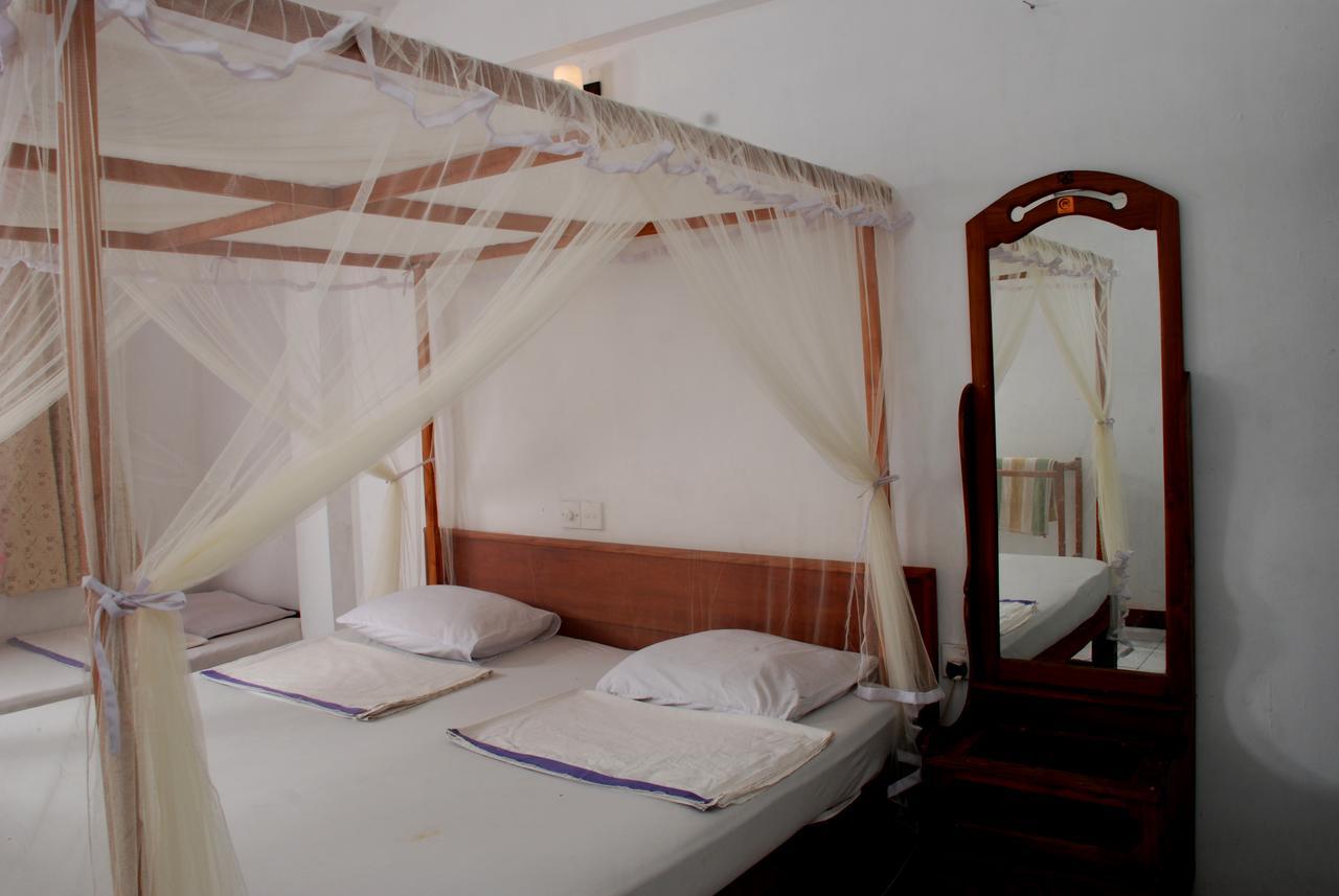 Hansa Surf Hotel هيكادوفا المظهر الخارجي الصورة