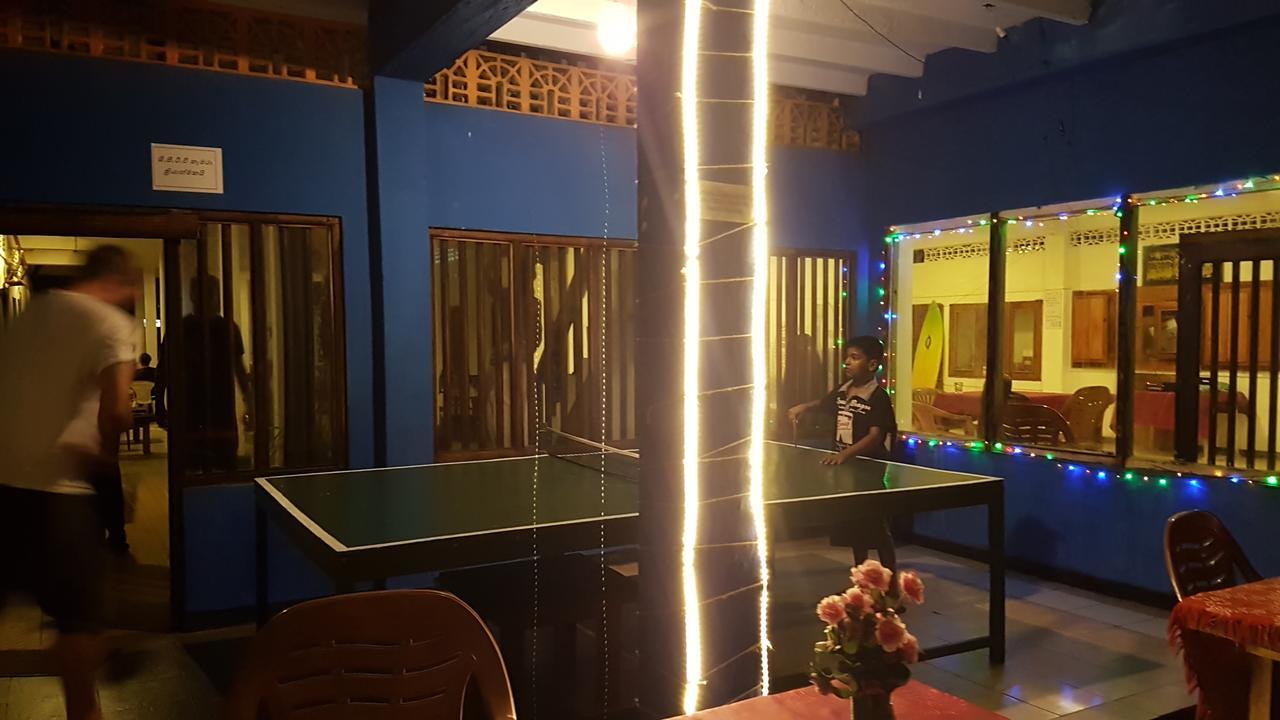 Hansa Surf Hotel هيكادوفا المظهر الخارجي الصورة