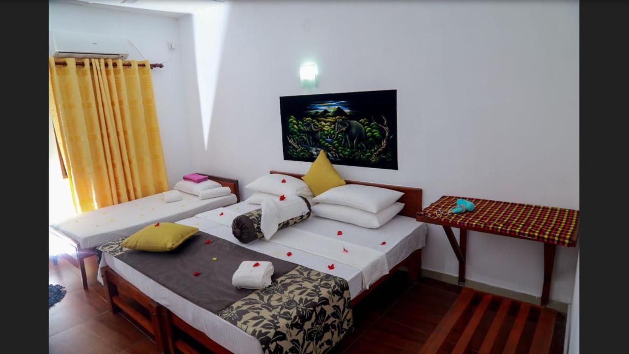 Hansa Surf Hotel هيكادوفا المظهر الخارجي الصورة
