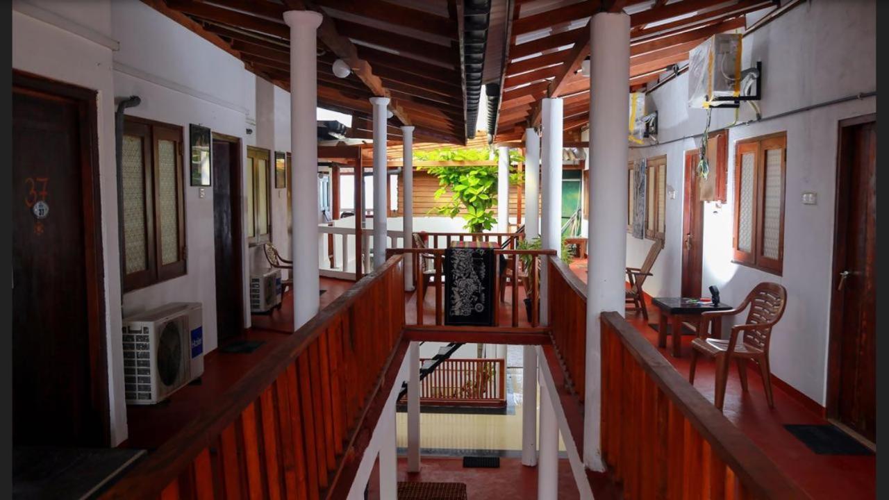 Hansa Surf Hotel هيكادوفا المظهر الخارجي الصورة